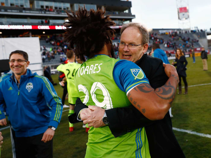 brian-schmetzer-sounders-torres.jpg